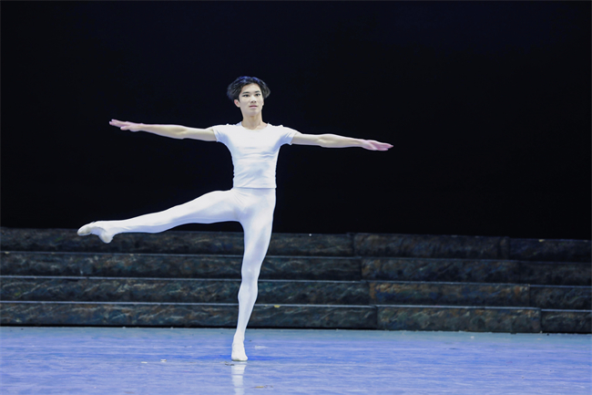 芭蕾变奏1.jpg